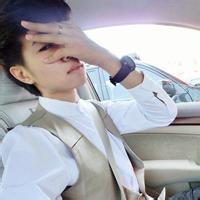 土豪男生头像图片_WWW.WHOISQQ.COM