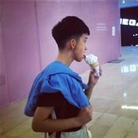 蓝色玫瑰男生头像图片_WWW.WHOISQQ.COM