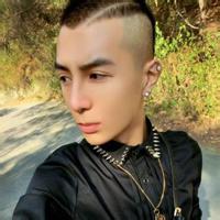 光头男生qq头像图片_WWW.WHOISQQ.COM