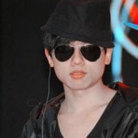 明星头像图片男生张杰_WWW.WHOISQQ.COM