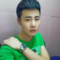 男生短发头像图片_WWW.WHOISQQ.COM