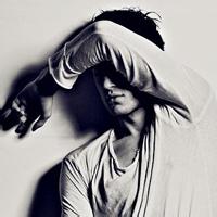 2014潮流英伦男生头像图片_WWW.WHOISQQ.COM