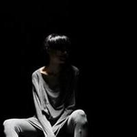 抽着烟的帅气男生头像图片_WWW.WHOISQQ.COM