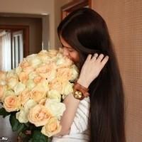 qq头像图片手拿手捧花男生_WWW.WHOISQQ.COM