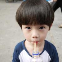qq头像图片小正太男生_WWW.WHOISQQ.COM