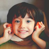 qq男生头像图片小孩子很萌_WWW.WHOISQQ.COM