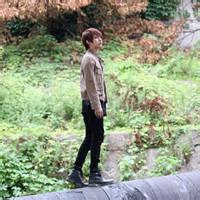 男生侧面背影头像图片_WWW.WHOISQQ.COM