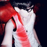 男生闪头像图片_WWW.WHOISQQ.COM