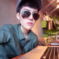 装萌男生头像图片_WWW.WHOISQQ.COM