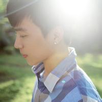 森系最新男生头像图片_WWW.WHOISQQ.COM