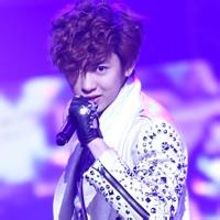 男生紫色qq头像图片_WWW.WHOISQQ.COM