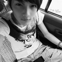 傻子头像图片男生_WWW.WHOISQQ.COM