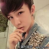 温暖笑脸头像图片男生_WWW.WHOISQQ.COM