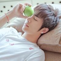 男生阳光清新头像图片_WWW.WHOISQQ.COM