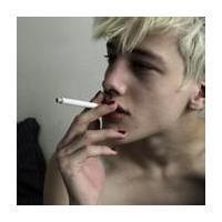 qq头像图片 男生抽烟_WWW.WHOISQQ.COM