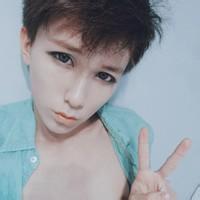 妖冶男生头像图片_WWW.WHOISQQ.COM