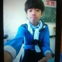 校服头像图片男生_WWW.WHOISQQ.COM