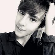 暗红头发男生头像图片_WWW.WHOISQQ.COM