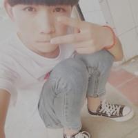 qq男生白头像图片_WWW.WHOISQQ.COM