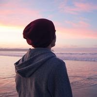 男生堕入深海头像图片_WWW.WHOISQQ.COM