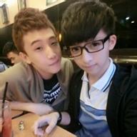 男生带小孩的头像图片_WWW.WHOISQQ.COM