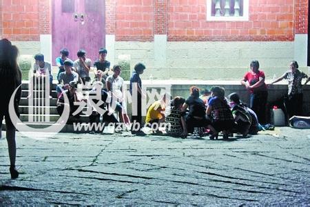 男生坠海头像图片_WWW.WHOISQQ.COM