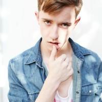 男生头像图片日系_WWW.WHOISQQ.COM