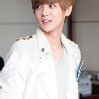 exoqq头像图片男生鹿晗_WWW.WHOISQQ.COM