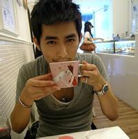 qq头像图片男生非她不娶_WWW.WHOISQQ.COM