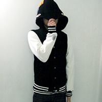 戴帽男生头像图片伸手_WWW.WHOISQQ.COM