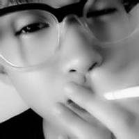 2014年男生抽烟头像图片_WWW.WHOISQQ.COM