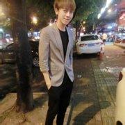 男生开豪车头像图片_WWW.WHOISQQ.COM