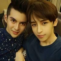 头像图片男生大衣_WWW.WHOISQQ.COM