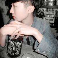 喝醉男生头像图片_WWW.WHOISQQ.COM