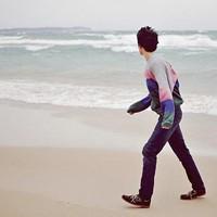男生头像图片面对大海的_WWW.WHOISQQ.COM