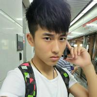 中学生男生穿校服头像图片_WWW.WHOISQQ.COM