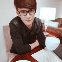 qq头像图片掩面男生_WWW.WHOISQQ.COM