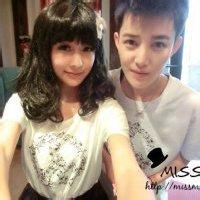 男生女生手牵手头像图片_WWW.WHOISQQ.COM