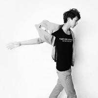 帅气男生头像图片背影_WWW.WHOISQQ.COM