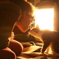 2次元猫和男生的头像图片_WWW.WHOISQQ.COM