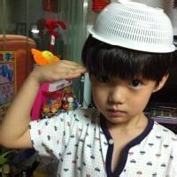 qq头像图片小孩愁男生_WWW.WHOISQQ.COM
