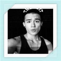 带相框男生头像图片_WWW.WHOISQQ.COM