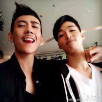 头像图片男生带枪_WWW.WHOISQQ.COM