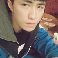 qq初中生男生校服头像图片_WWW.WHOISQQ.COM