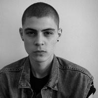 沉稳的男生头像图片_WWW.WHOISQQ.COM