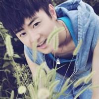 qq头像图片男生舞蹈动作_WWW.WHOISQQ.COM