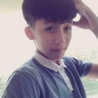 阳光男生帅气qq头像图片_WWW.WHOISQQ.COM