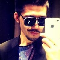街上男生头像图片_WWW.WHOISQQ.COM