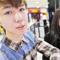 qq男生装帅头像图片_WWW.WHOISQQ.COM
