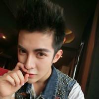 男生头像图片有内涵_WWW.WHOISQQ.COM